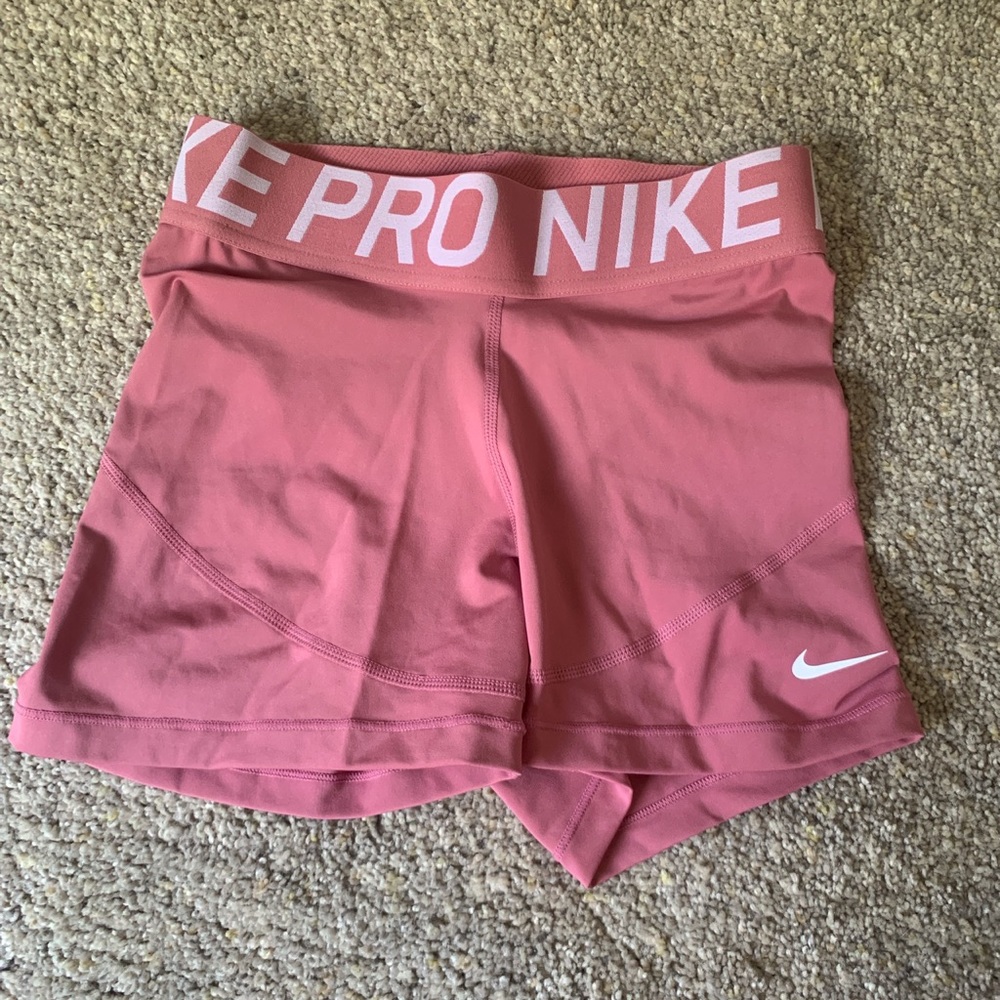 PINK NIKE PROS